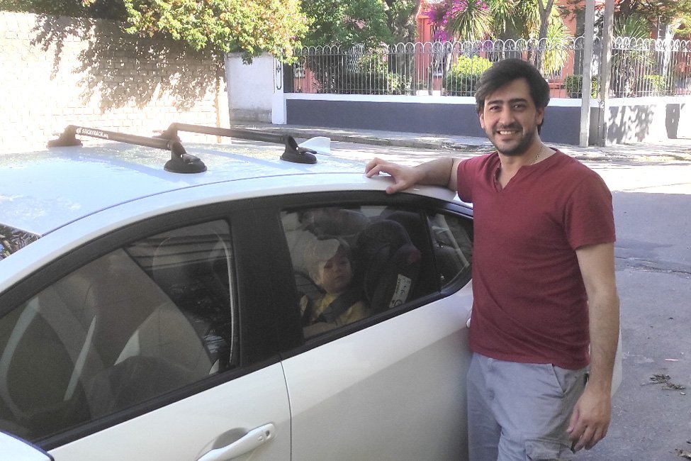 Ignacio barras para con ventosas StickyRack.uy